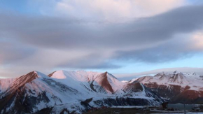 Twins in New Gudauri
